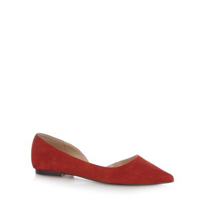 Red 'Jackie' pointed toe shoes